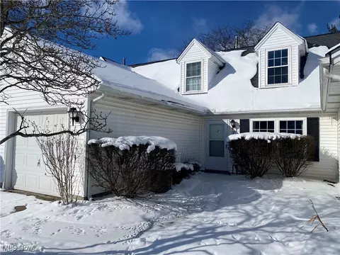 14700 Lakeview Dr #2, Middlefield, OH 44062