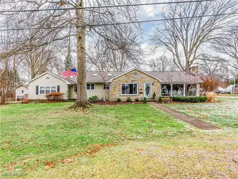 2161 Ganyard Rd, Akron, OH 44313
