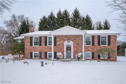 7463 Bentler Ave NE, Canton, OH 44721