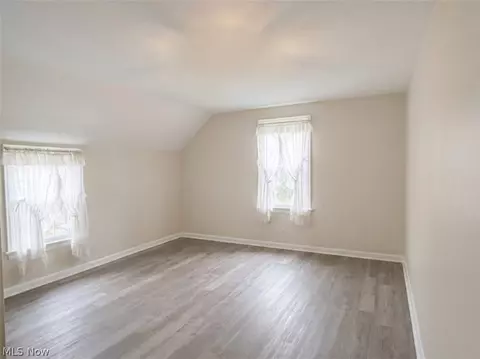 Bedroom - 2800 Hillside Rd, Seven Hills, OH 44131 photo 3 of 4