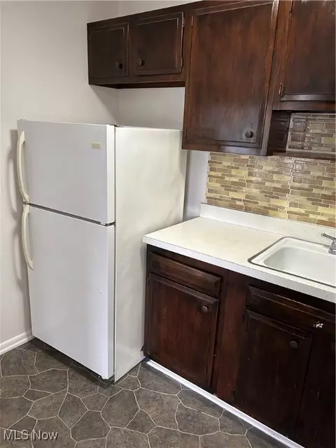 16111 Apt A8 Maple Park Dr, Maple Heights, OH 44137 photo 5