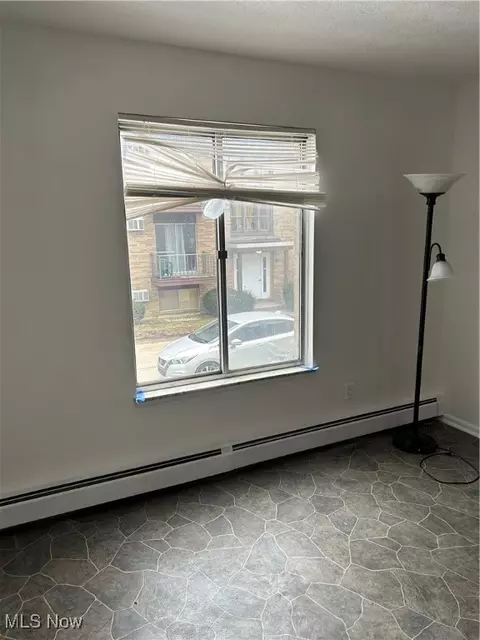 16111 Apt A8 Maple Park Dr, Maple Heights, OH 44137 photo 10