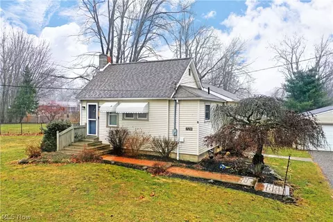 728 Potic Dr, Leavittsburg, OH 44430