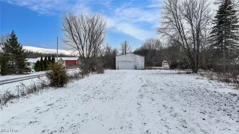3852 Sleepy Hollow Rd, Brunswick Hills, OH 44212