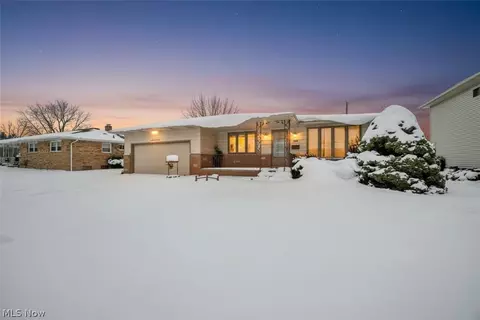 6846 Revere Rd, Parma Heights, OH 44130