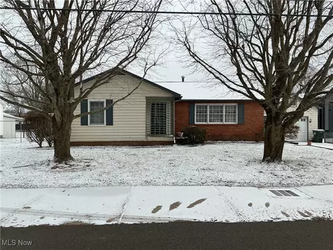 1324 Chestnut St, Dresden, OH 43821
