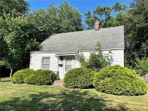 857 Kennebec Ave, Akron, OH 44305