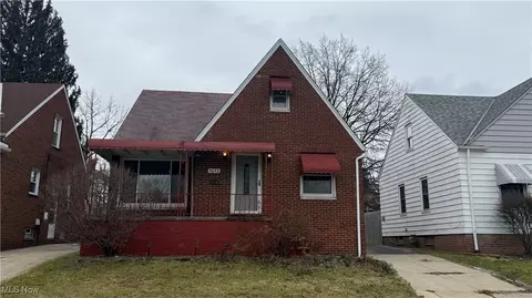 4643 E 90th St, Garfield Heights, OH 44125