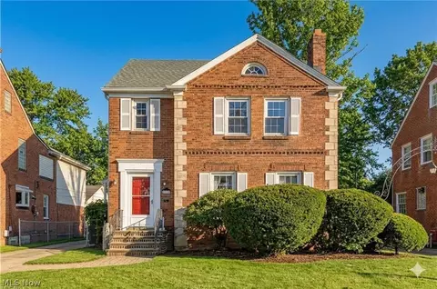 2317 Canterbury Rd, University Heights, OH 44118