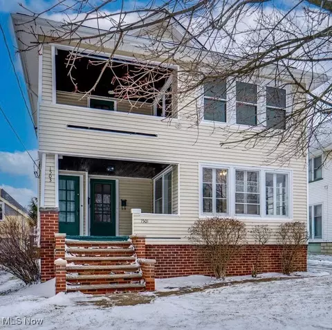 1501 Winton Ave, Lakewood, OH 44107