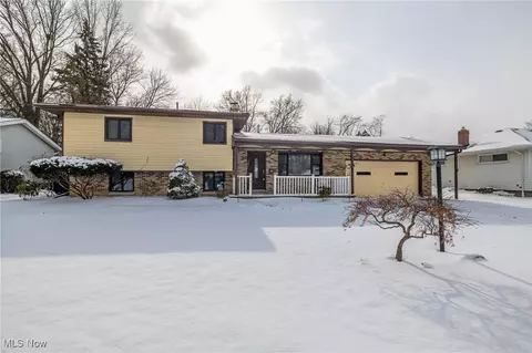 1519 Westwood Dr, Lorain, OH 44053
