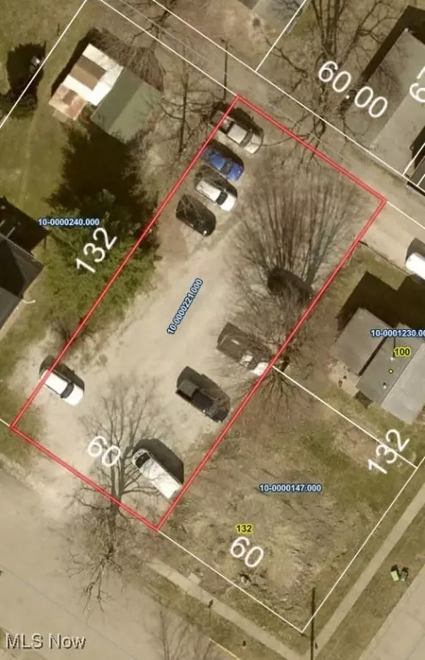 283 2nd St SE, Carrollton, OH 44615