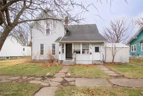 319 N Williams St, Bryan, OH 43506 photo 1