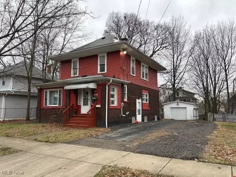 310 Vaniman St, Akron, OH 44305