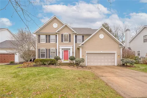 2939 Greenspire Ln, Fairlawn, OH 44333