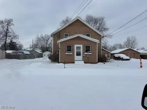121 West St, Wellington, OH 44090