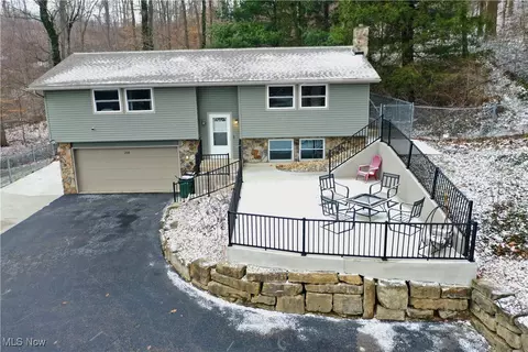 208 Northern Dr, Millersburg, OH 44654