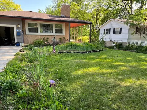 Exterior - 441 E College St, Oberlin, OH 44074 photo 3 of 9