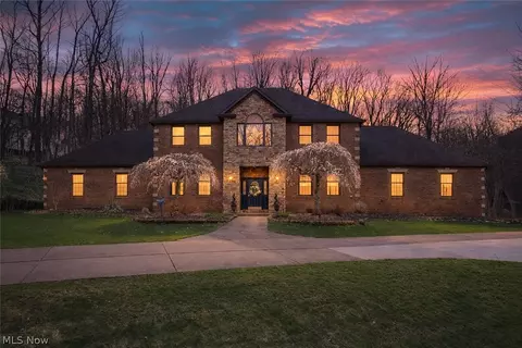 8220 Wilhite Dr, Wadsworth, OH 44281