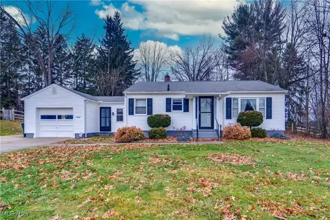 12855 Redwood Ave NW, Uniontown, OH 44685