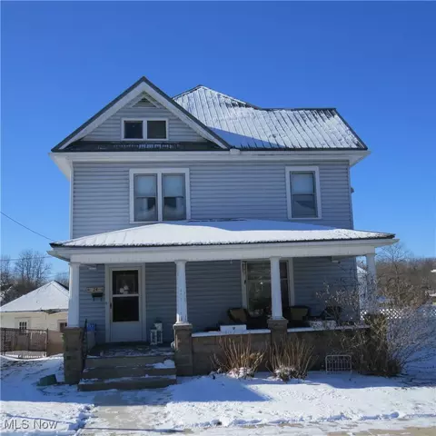 24 4th St SE, Carrollton, OH 44615