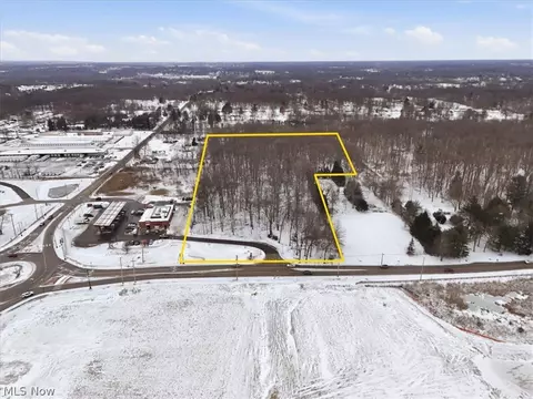 E Turkeyfoot Lake Road, Green, OH 44312