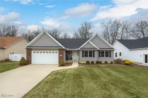 3654 Elizabeth Dr, Vermilion, OH 44089