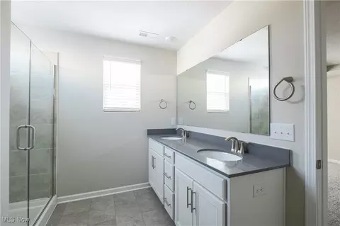 Bath - 950 Memory Ln # -1, Aurora, OH 44202 photo 1 of 1