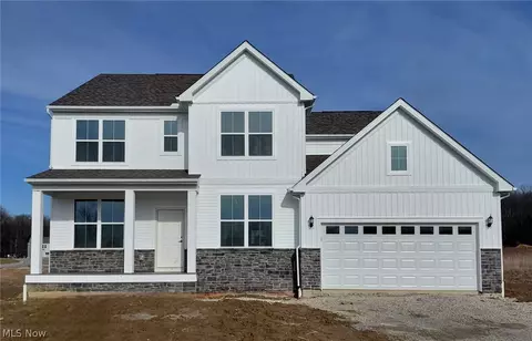 3779 Golden Wood Way, Green, OH 44685