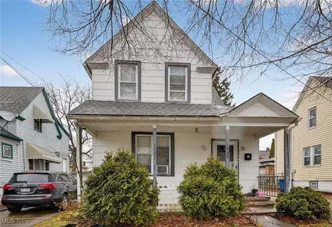 1523 Winchester Ave, Lakewood, OH 44107