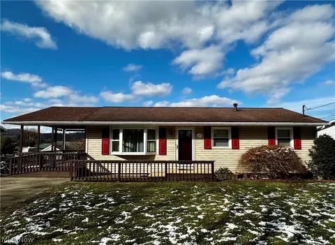 609 Triplett St, Belmont, WV 26134