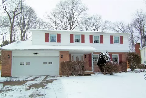 8068 Deerpath Dr, Boardman, OH 44512