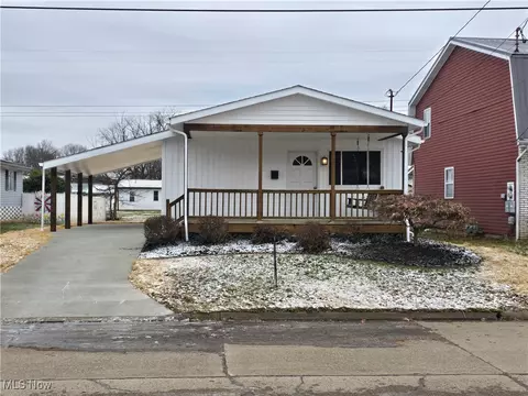 702 21st St, Vienna, WV 26105