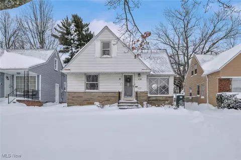 Exterior - 4130 Wyncote Rd, South Euclid, OH 44121 photo 2 of 4