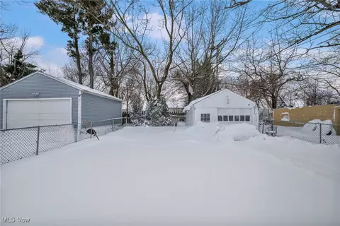 Exterior - 4130 Wyncote Rd, South Euclid, OH 44121 photo 4 of 4