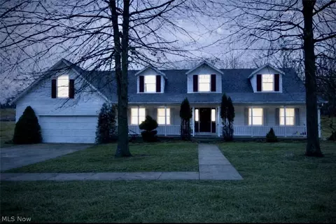 209 Maple Ave, Saint Clairsville, OH 43950