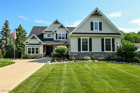 4428 Akins Rd, North Royalton, OH 44133