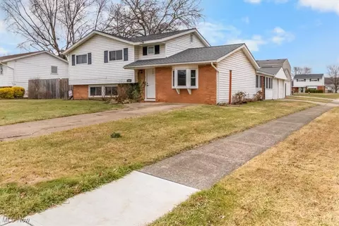4721 Andover Ave, Lorain, OH 44055