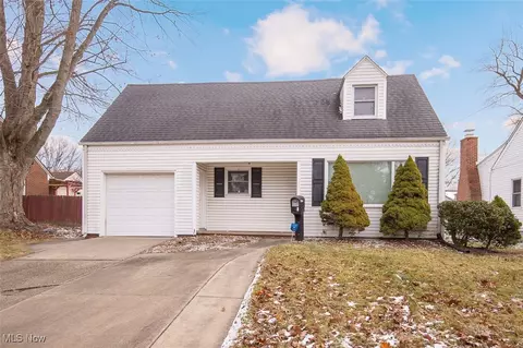 271 N Hawkins Ave, Akron, OH 44313
