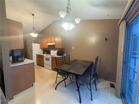 416 State Rd, Warren, OH 44483 photo 13