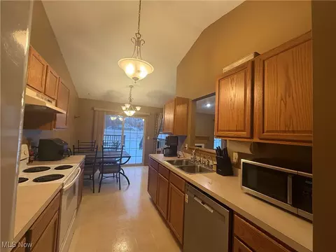 416 State Rd, Warren, OH 44483 photo 17