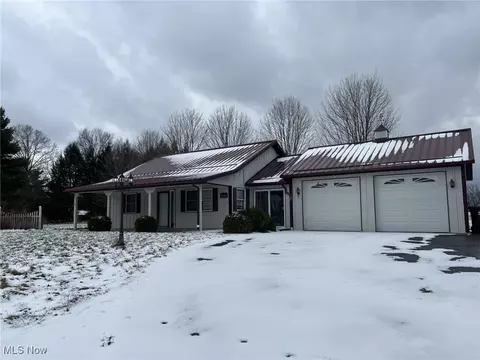 2005 Mccloskey Rd, Columbiana, OH 44408