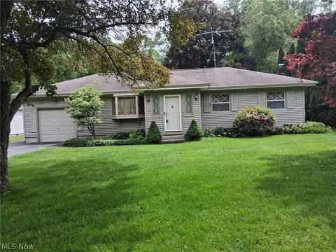 2770 Franwae SW, Warren, OH 44481