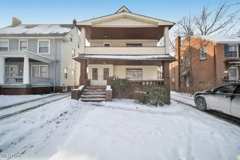 8200 Garfield Blvd, Garfield Heights, OH 44125