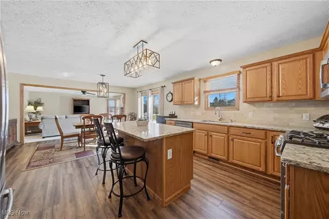 2132 Summerchase Rd NE, Canton, OH 44721 photo 10