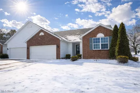 10344 Sudbury Cir NW, North Canton, OH 44720