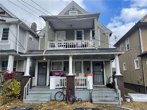 667 E 94th St, Cleveland, OH 44108