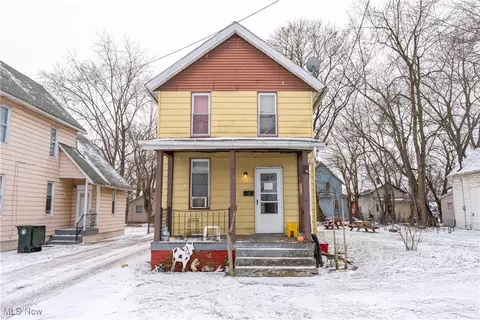 1316 4th St NE, Canton, OH 44704