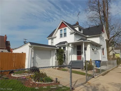 4224 W 43rd St, Cleveland, OH 44109