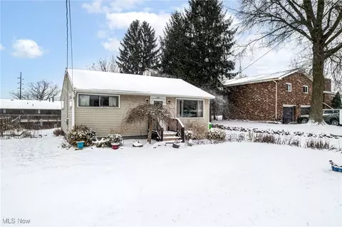 369 Franklin Ave, Barberton, OH 44203